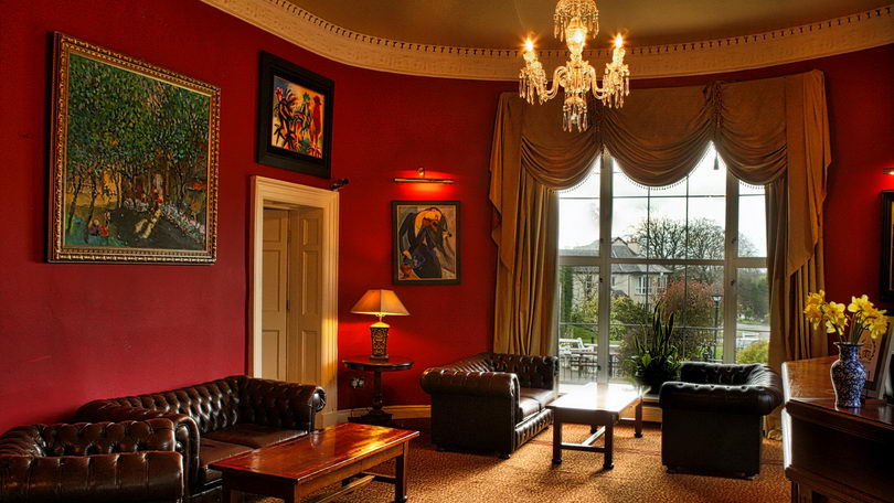 Castle Oaks House Hotel